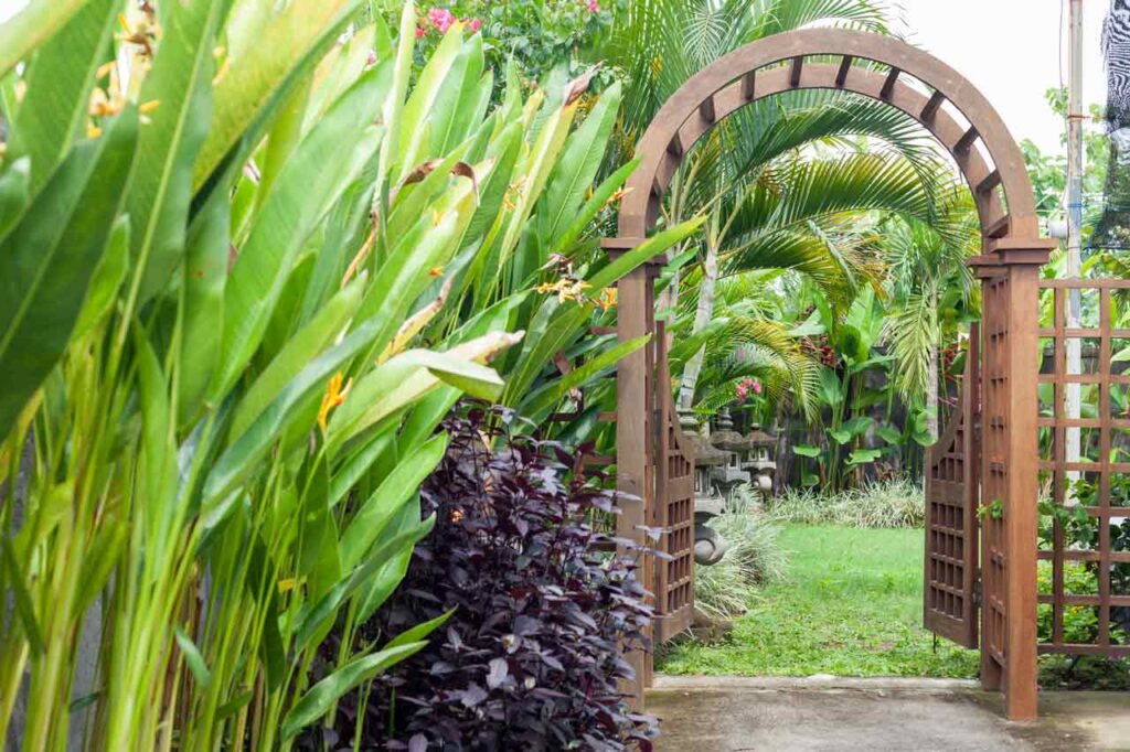 arbor with gate